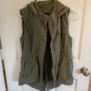 Gap Vest